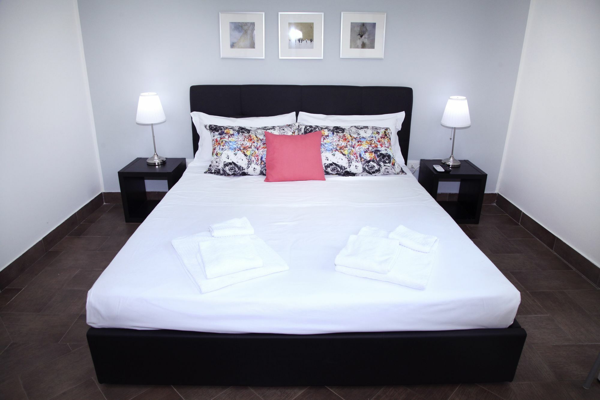 Toledostation B&B เนเปิลส์ ภายนอก รูปภาพ