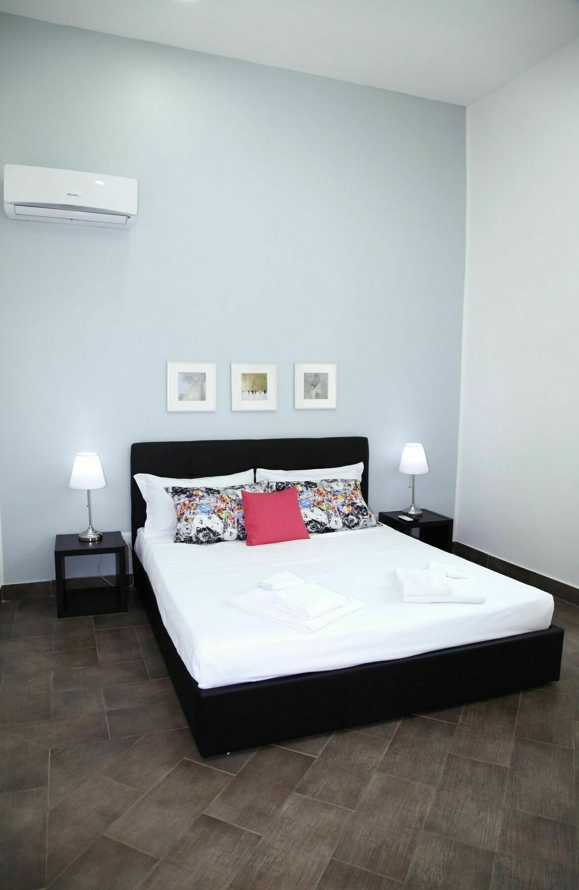 Toledostation B&B เนเปิลส์ ภายนอก รูปภาพ